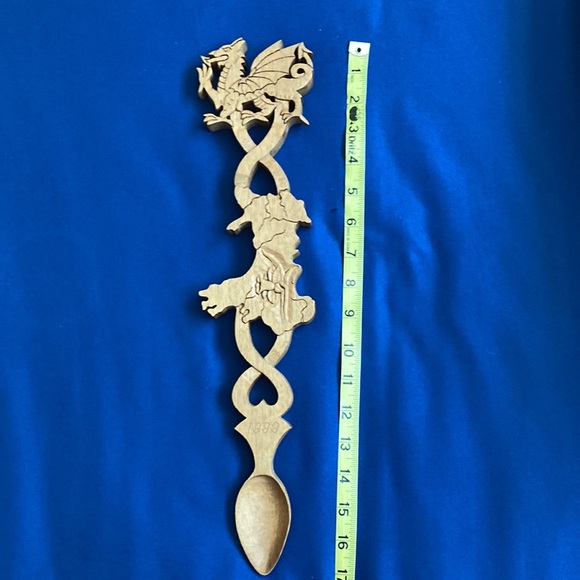 Welsh Love Spoon (1999) - Picture 7 of 7